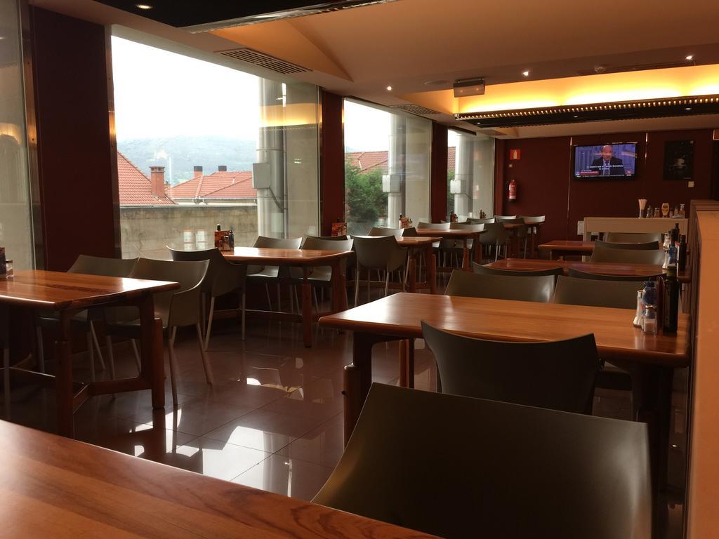 New Hotel Oviedo Bagian luar foto
