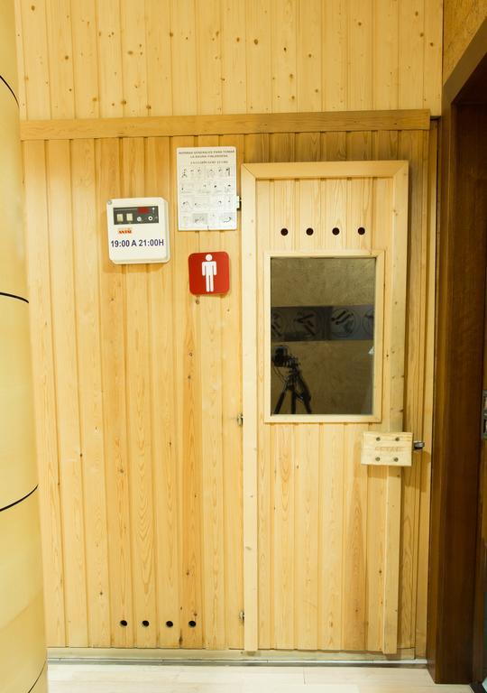 New Hotel Oviedo Bagian luar foto