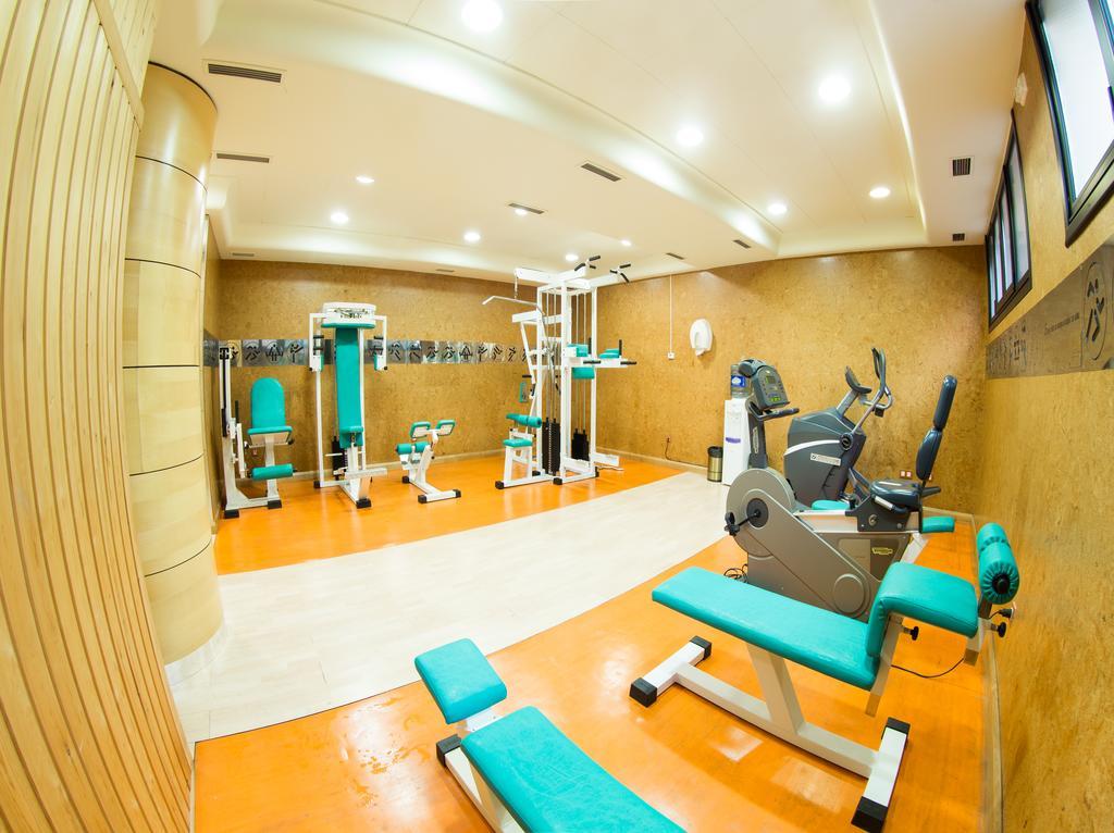 New Hotel Oviedo Bagian luar foto